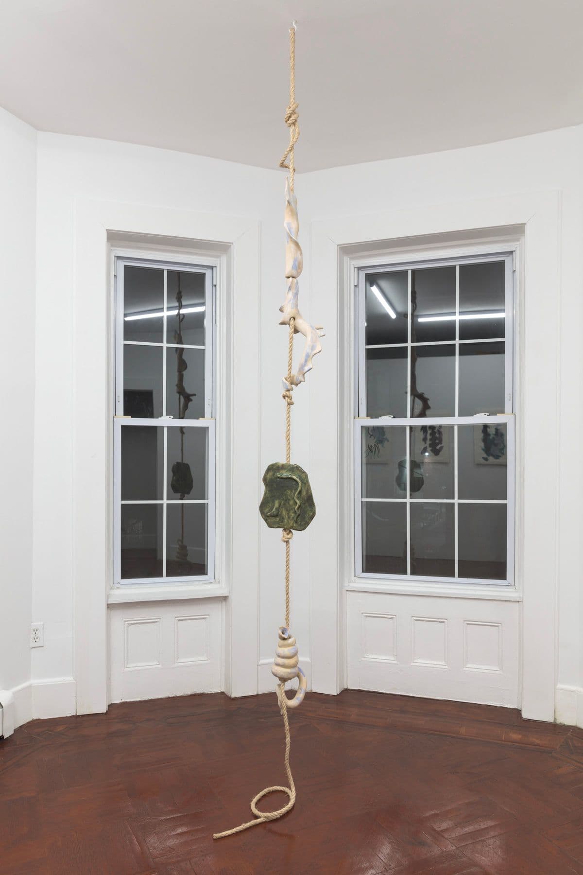 Lorena Ancona. Kawil, 2021. Henequen rope, high temperature ceramics, glaze, lime wash and pigments. Dimensions variable.